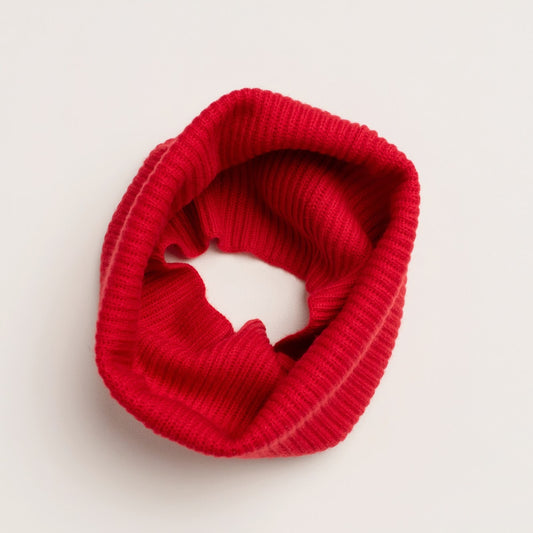 Red cashmere snood